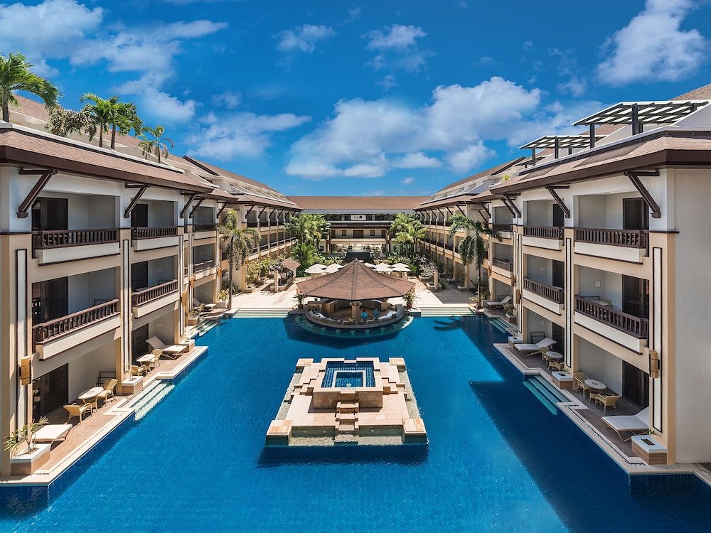 emerald island hotel