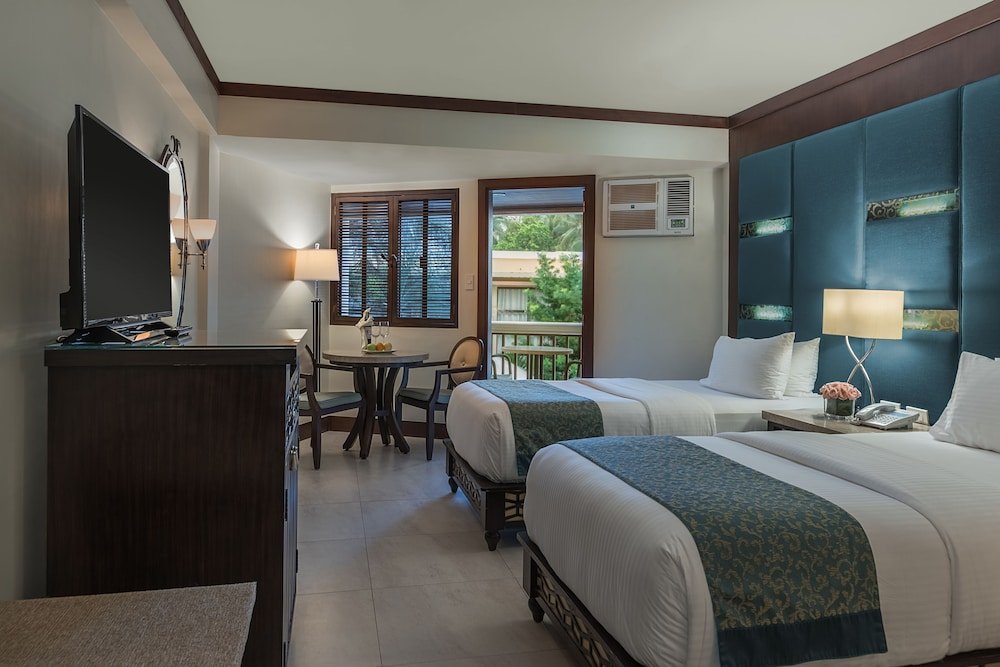 emerald island hotel