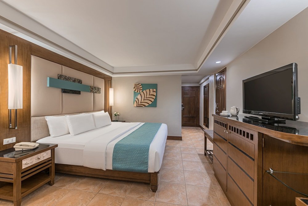 emerald island hotel