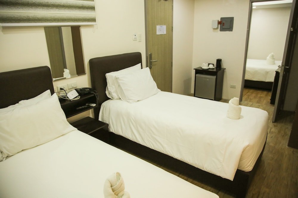 emerald island hotel