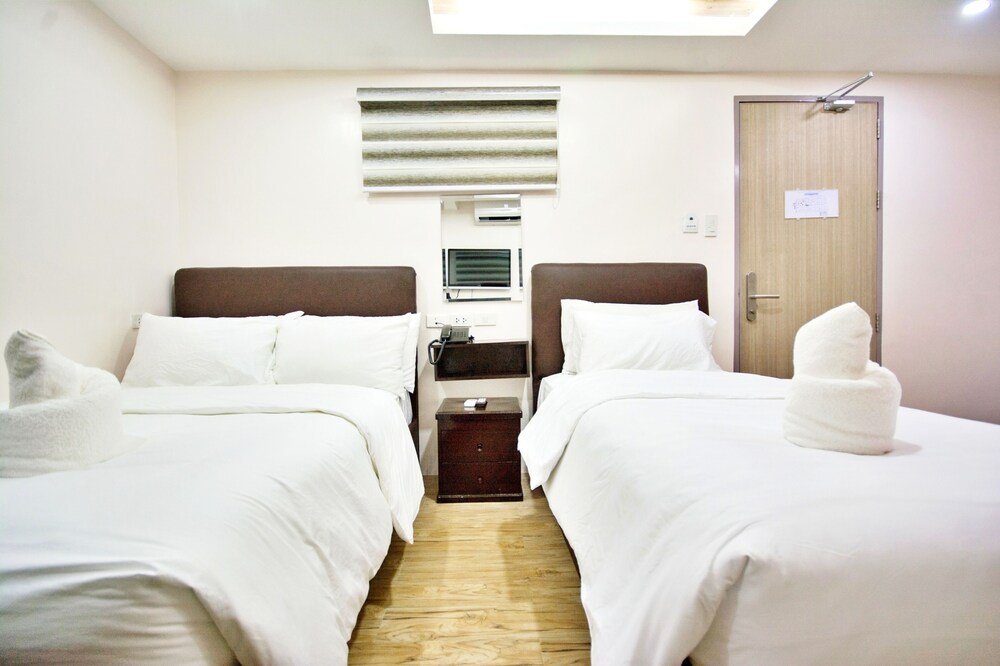 emerald island hotel