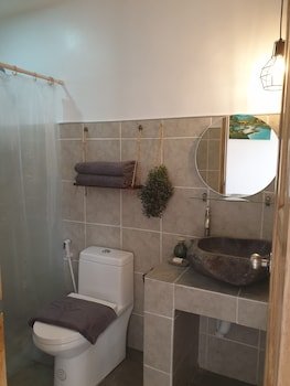 hutch lodge