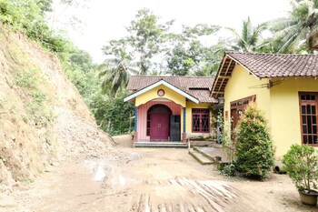 kasmiyem homestay