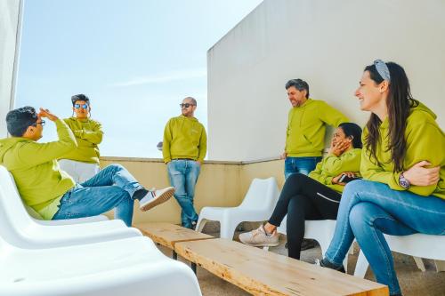 help yourself hostels restelo