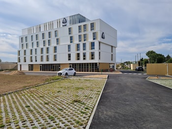 hotel akena nantes reze aeroport neuf