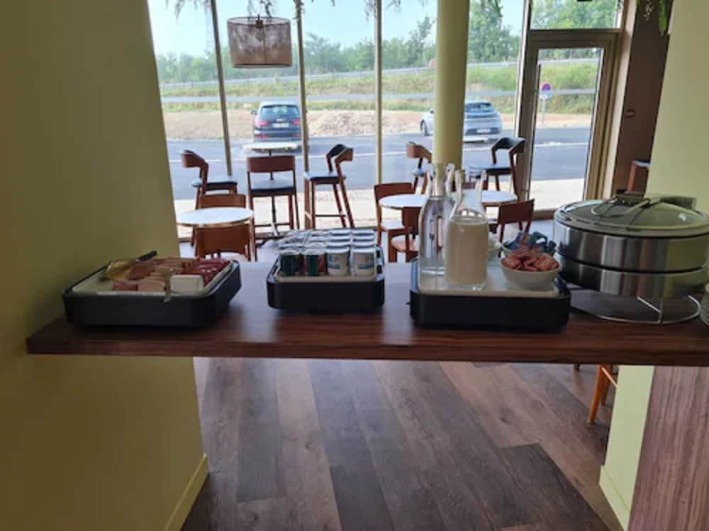 hotel akena nantes reze aeroport neuf