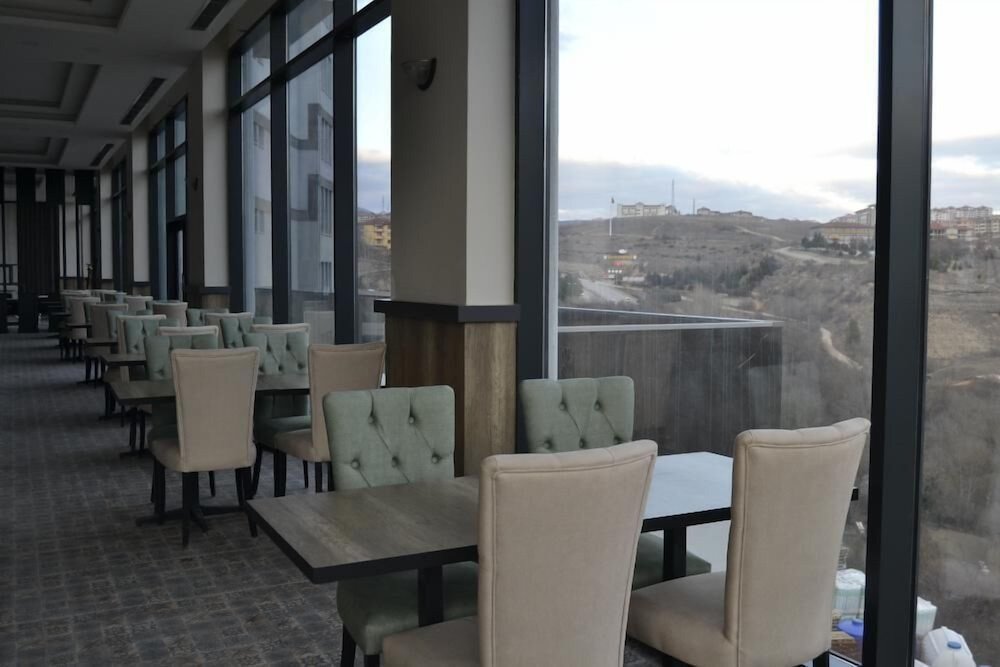kanyonvadi hotel