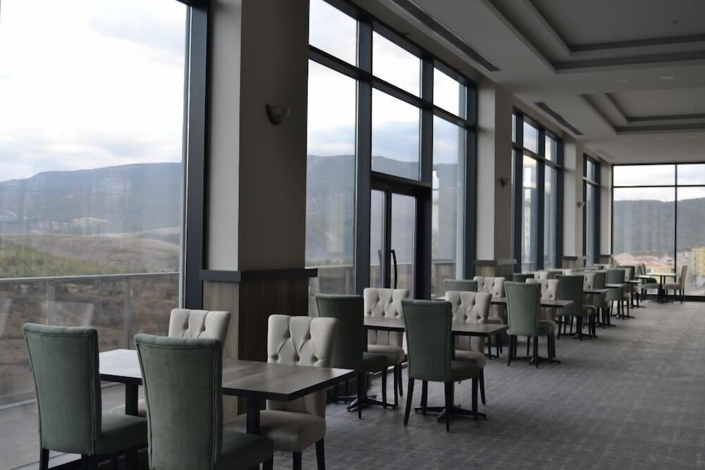 kanyonvadi hotel