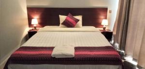 Express View Inn,,3 star