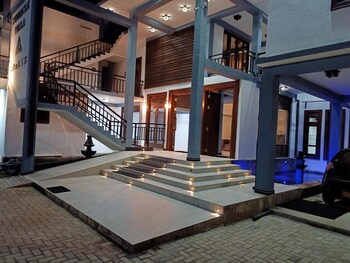 pinnacle villa
