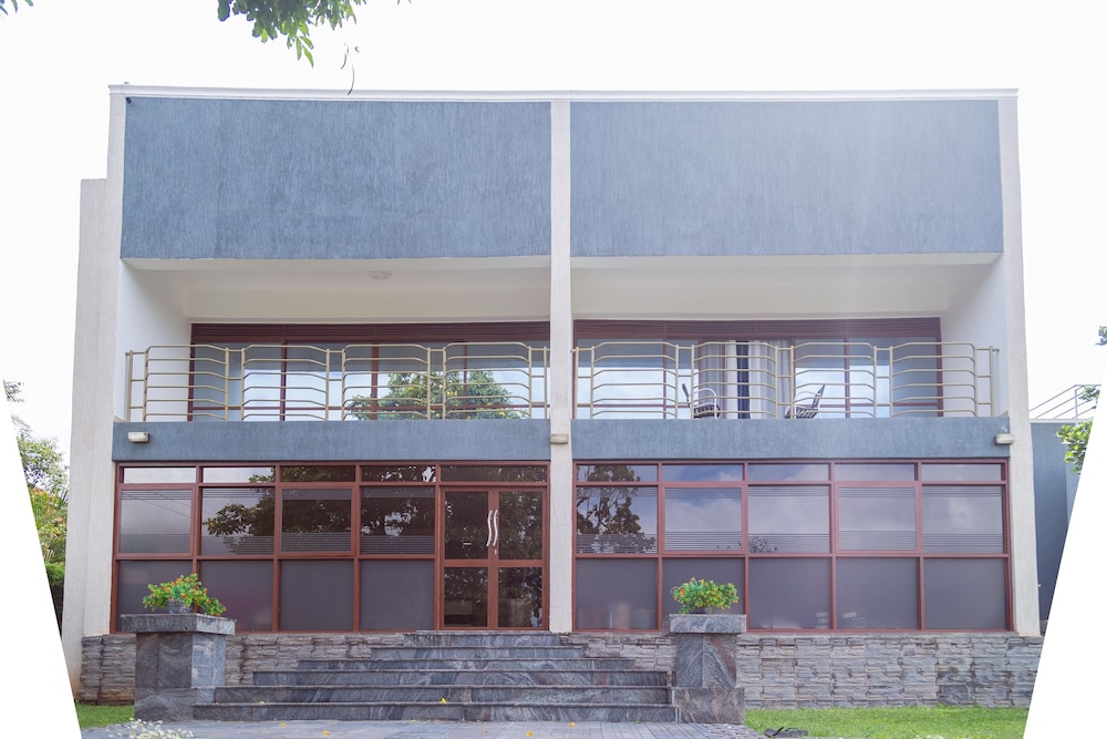 marahaba apartment hotel