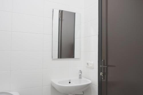 urooms panglima polim