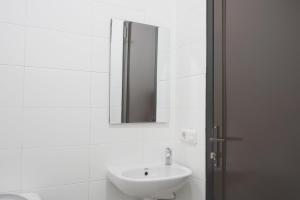 urooms panglima polim