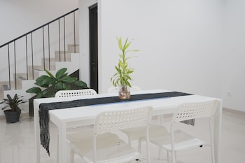 urooms panglima polim