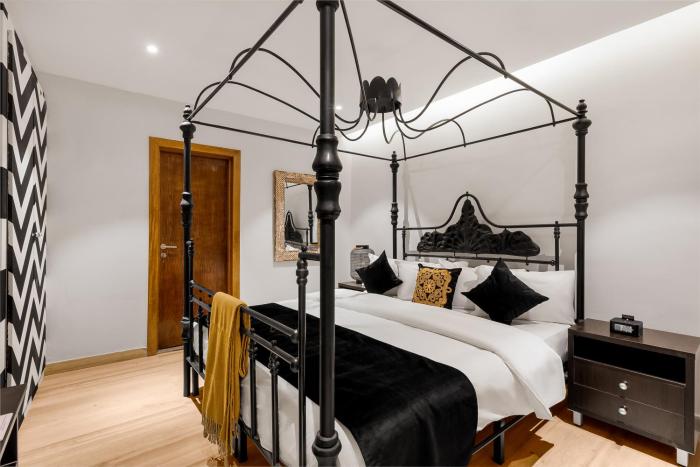 villa monument hotel