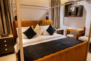 villa monument hotel