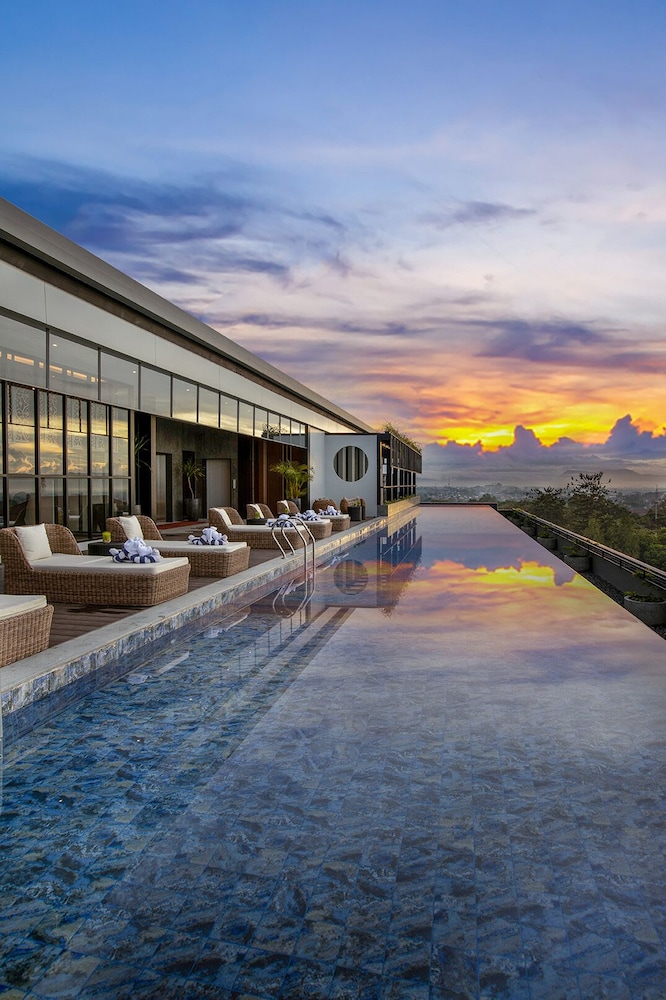 the manohara hotel yogyakarta