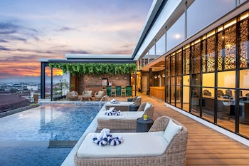 the manohara hotel yogyakarta