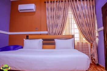 sweet savor hotels and suites annex