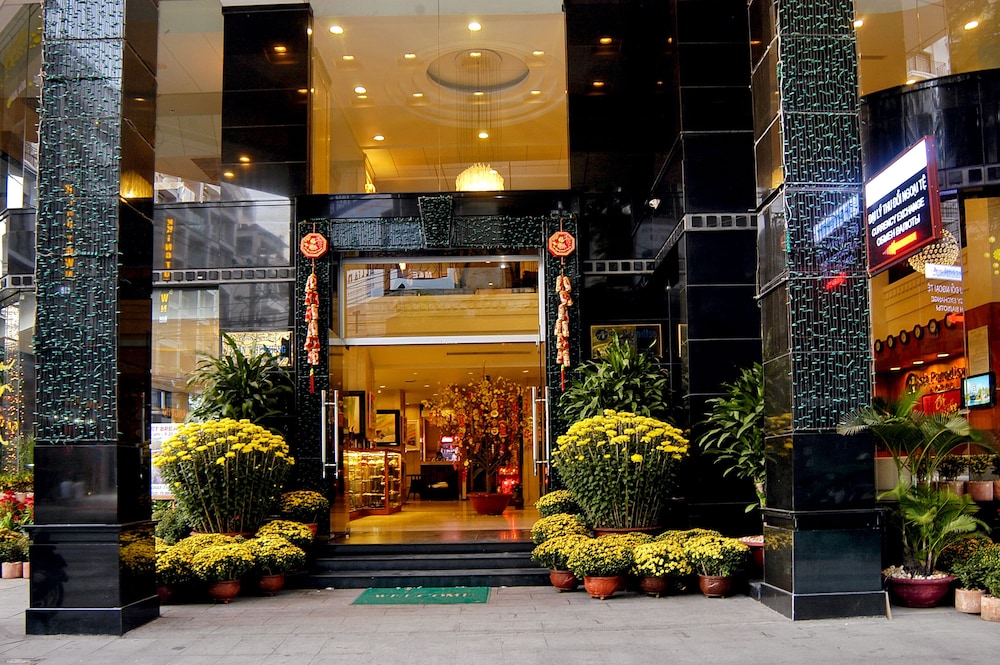 asia paradise hotel