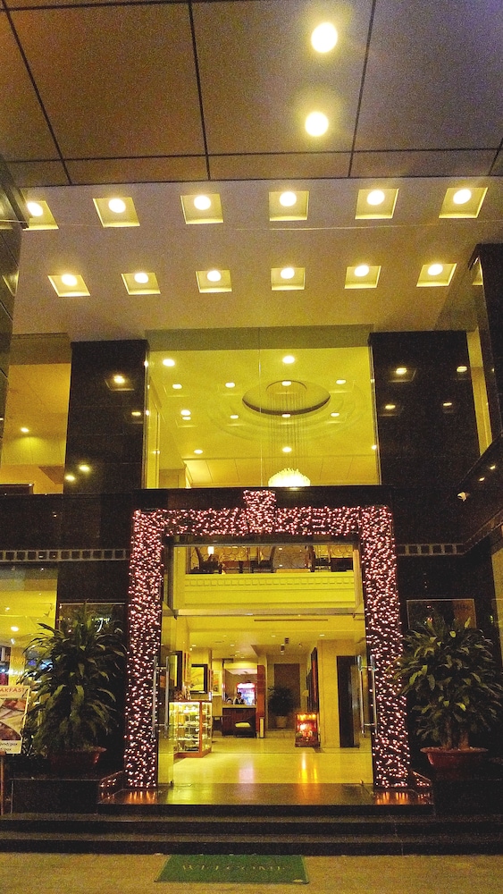 asia paradise hotel