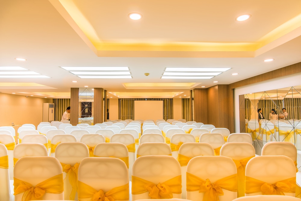 asia paradise hotel