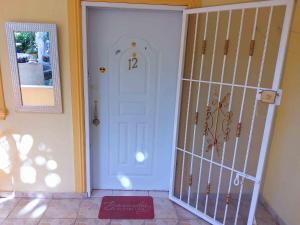 residence tropical garden