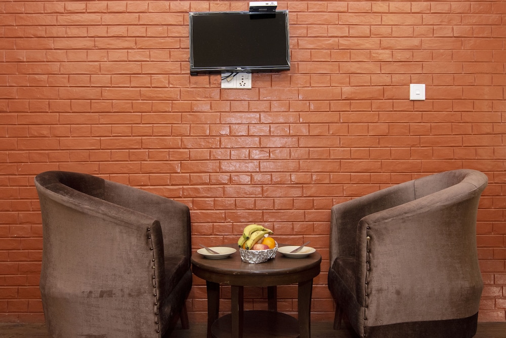 hotel marigold