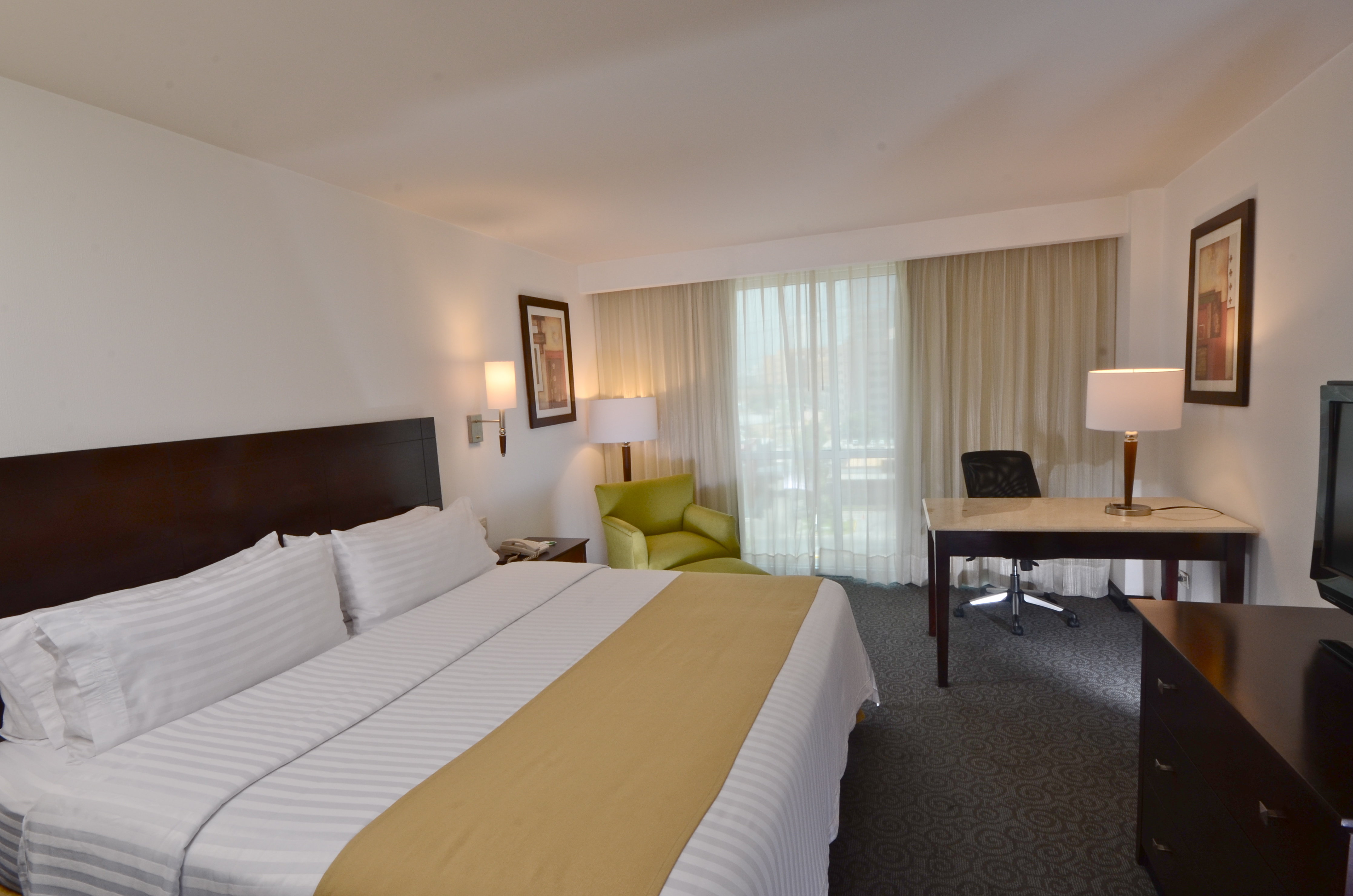 holiday inn monterrey valle by ihg
