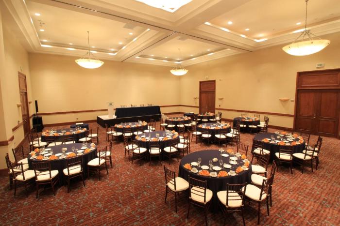 holiday inn monterrey valle by ihg