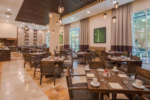 holiday inn monterrey valle by ihg