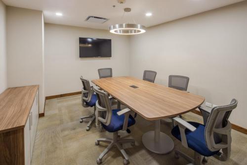 holiday inn monterrey valle by ihg