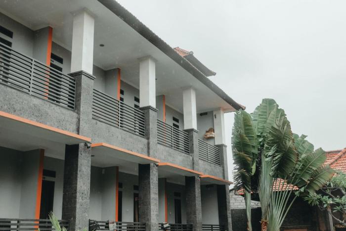 hotel diana 2