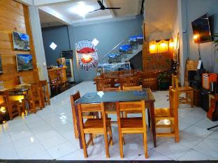 the carstensz homestay