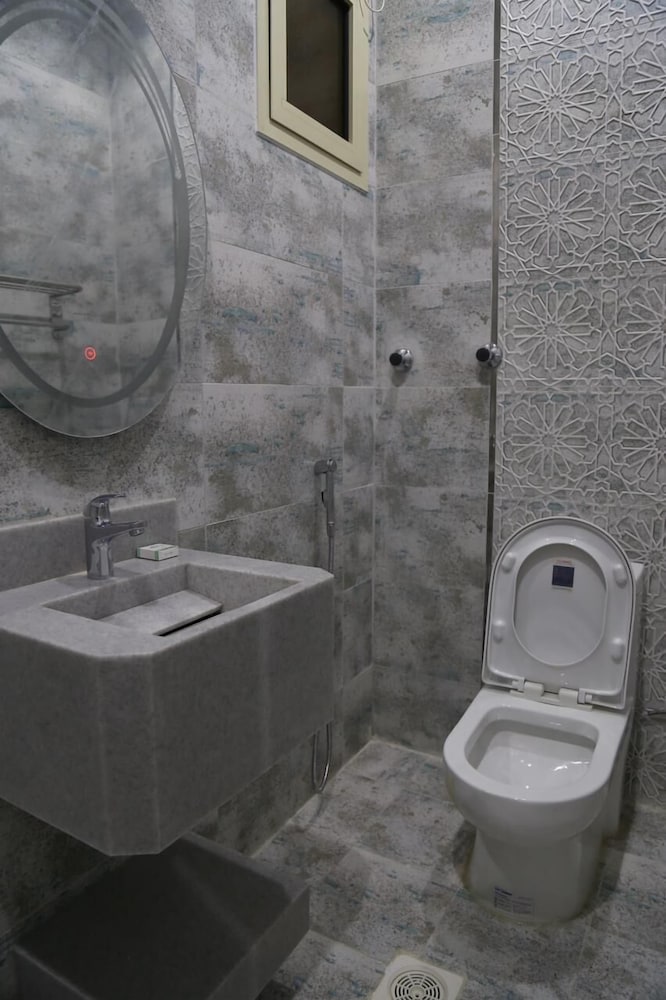 areen alnaeem hotel