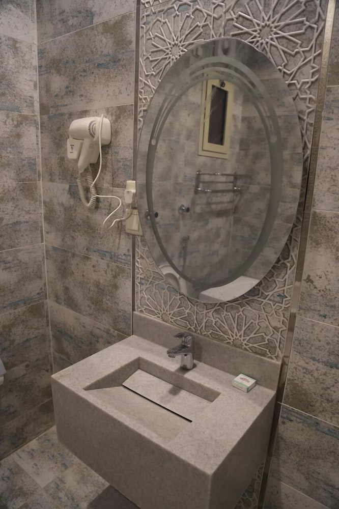 areen alnaeem hotel
