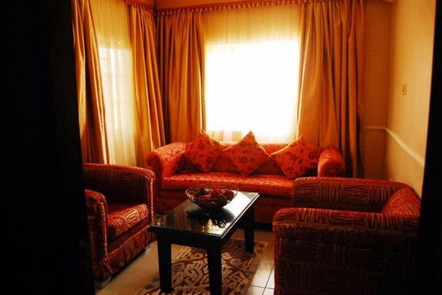 144 suites luxury hotel
