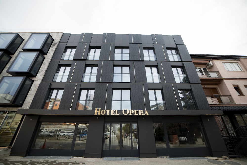 hotel opera