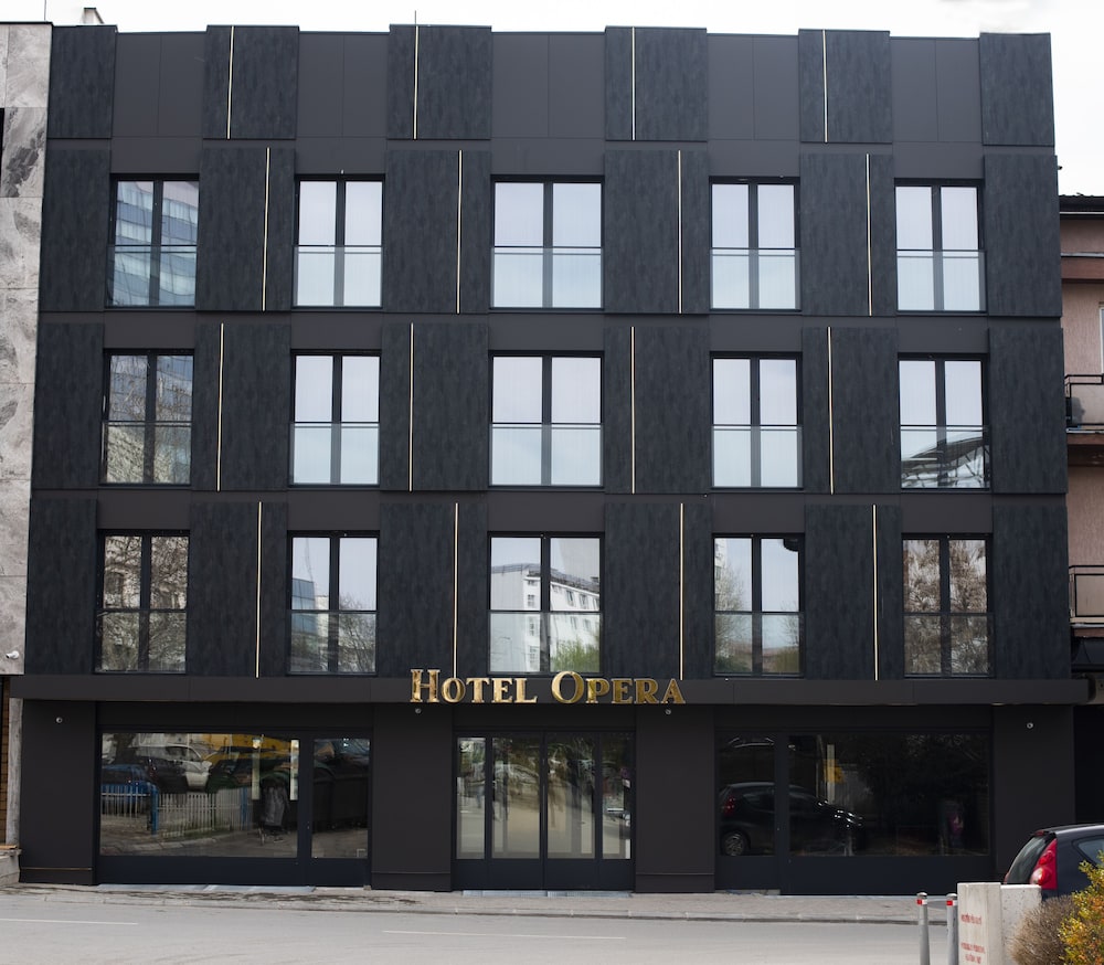 hotel opera