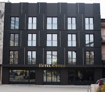 hotel opera