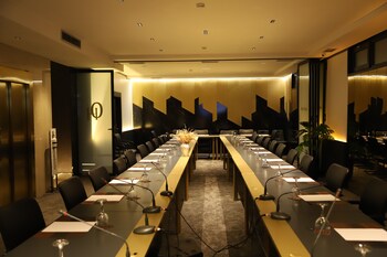 hotel opera