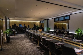 hotel opera
