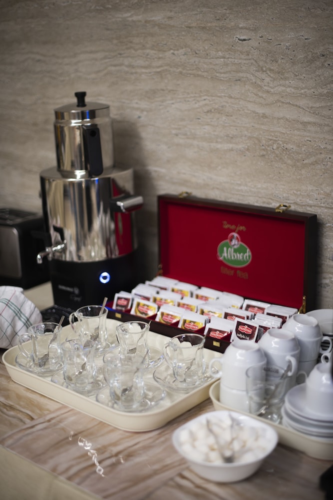 hotel opera