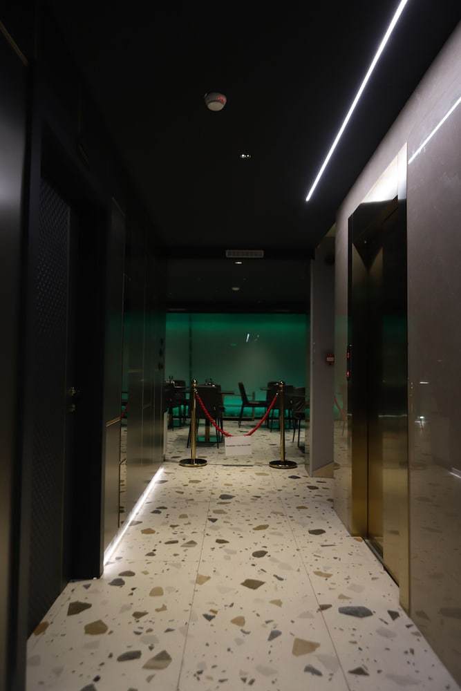 hotel opera