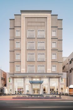 qamar hotel jeddah