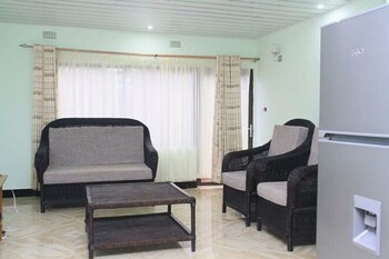 Kutwingi Lodge,,3.5 star