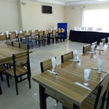 Kutwingi Lodge,,3.5 star