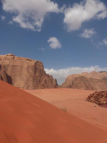 bedouin sunrise camp