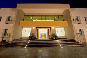 hotel president banquet and lawns