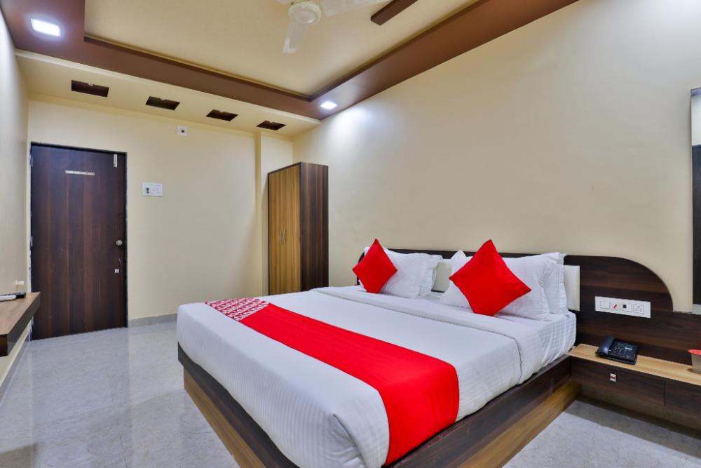 hotel decent somnath